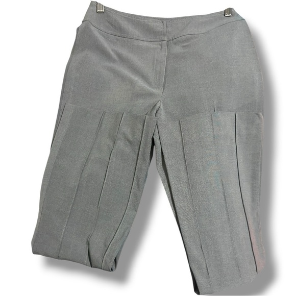 308 Juliana Collection | NWOT USA Gray Pleated Flare Dress Pants (Size 2) - Picture 7 of 10